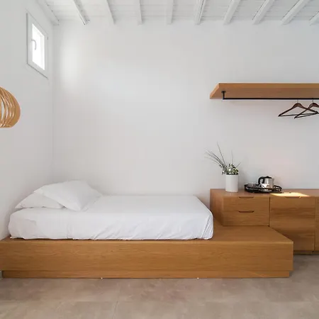 Hotel Vienoula's Garden 4*