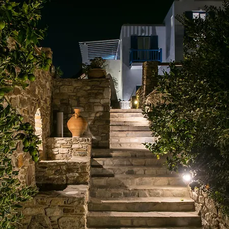 מלון Vienoula's Garden Mykonos Town