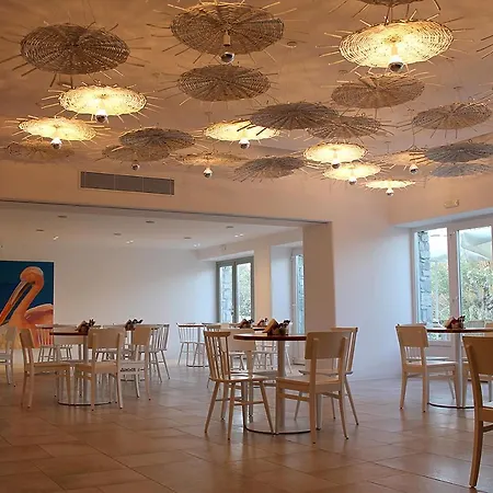 מלון Vienoula's Garden Mykonos Town