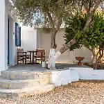 Hotel Vienoula's Garden 4*