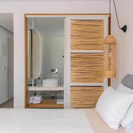 Vienoula's Garden Mykonos Town