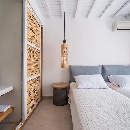 Vienoula's Garden Hotel