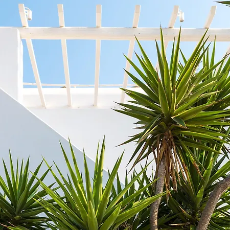 ホテル Vienoula's Garden