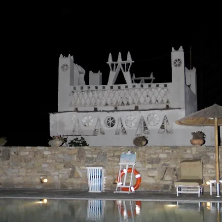 Vienoula's Garden Hotel 4*